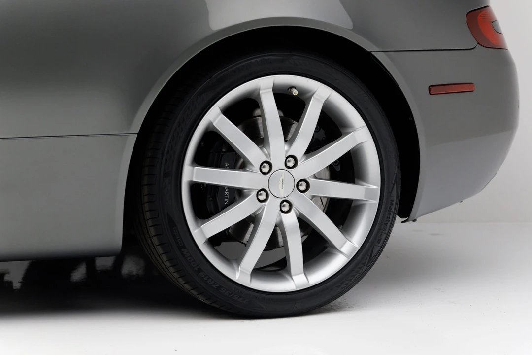 2005 Aston Martin DB9 - Image 30 of 31