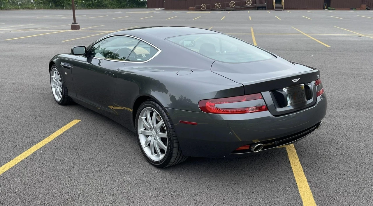 2005 Aston Martin DB9 - Image 15 of 31