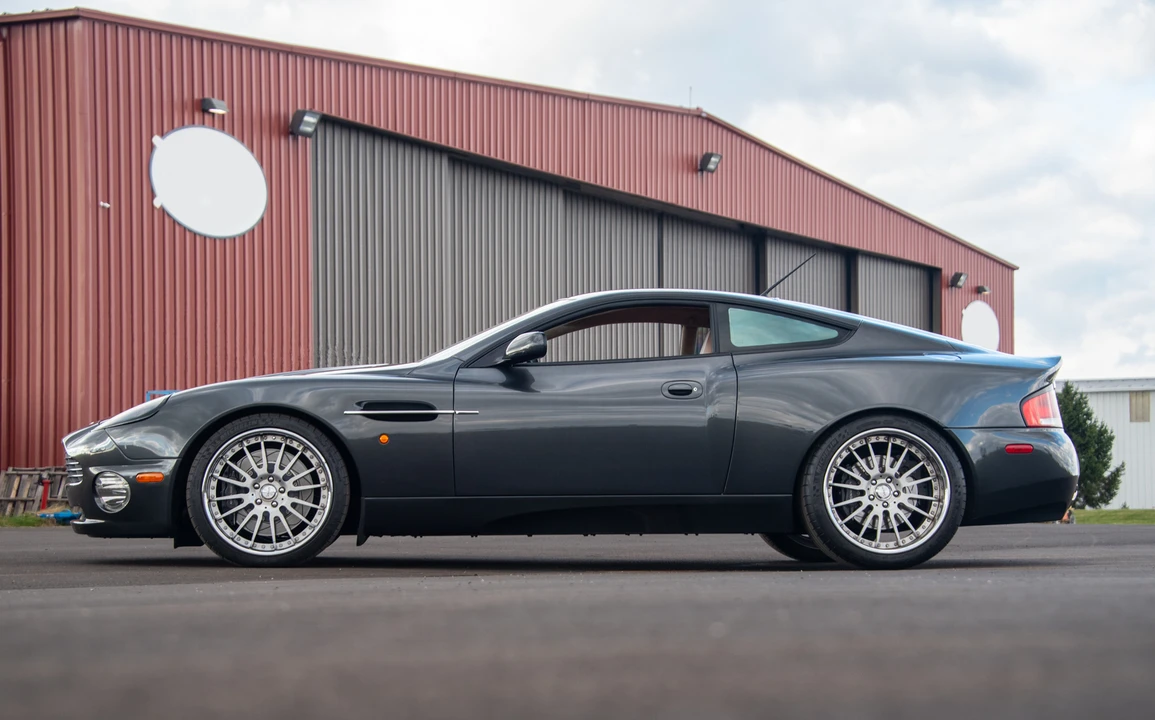 2005 Aston Martin Vanquish 1st Gen - Image 10 of 31
