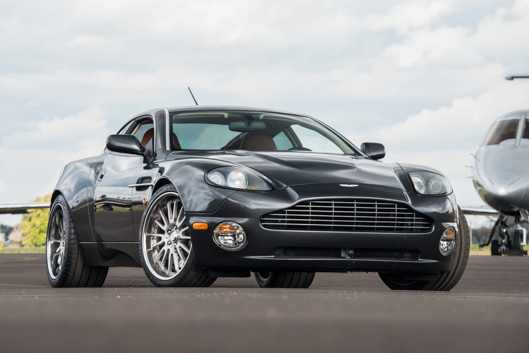 2005 Aston Martin Vanquish 1st Gen - Image 23 of 31