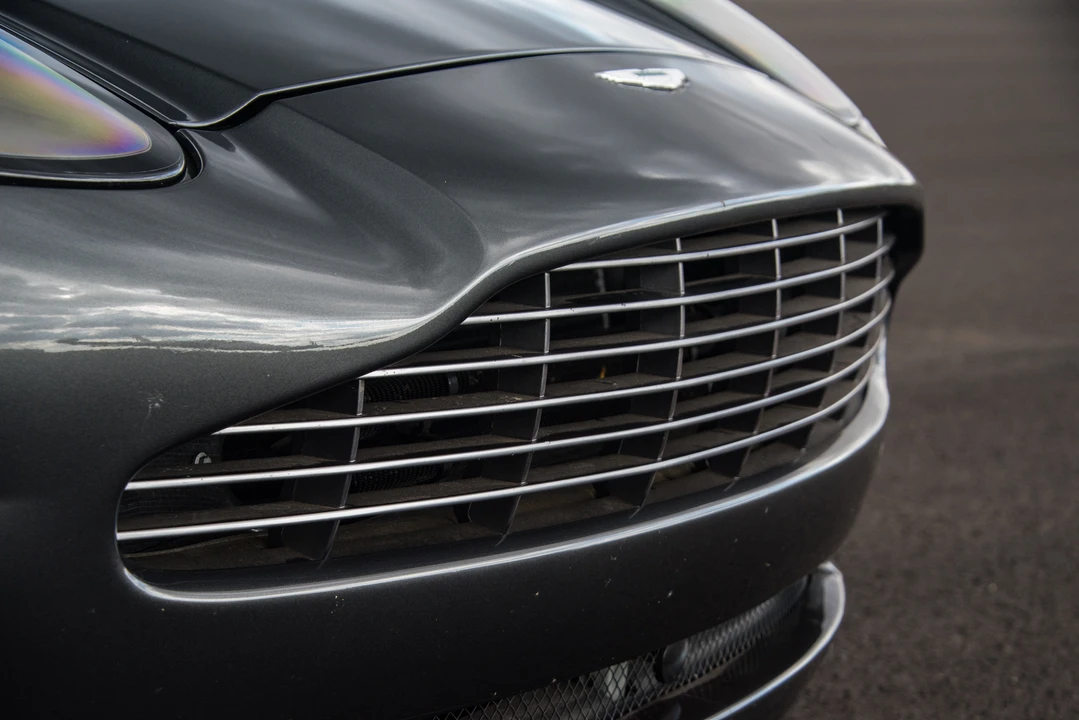 2005 Aston Martin Vanquish 1st Gen - Image 29 of 31