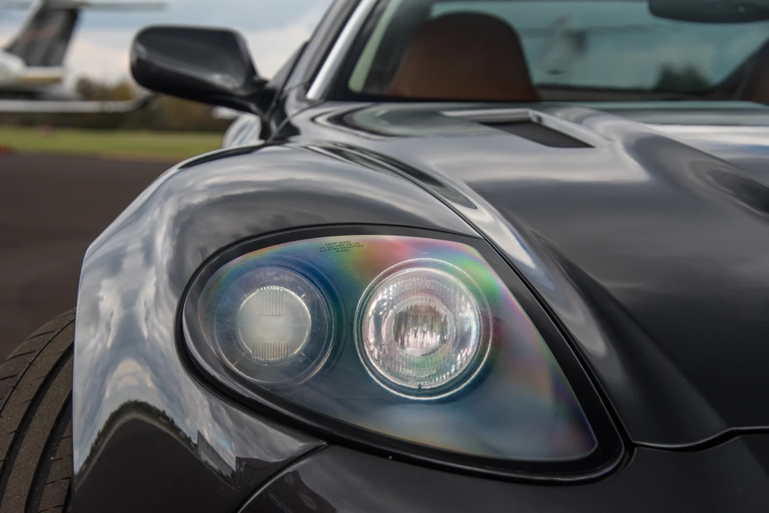 2005 Aston Martin Vanquish 1st Gen - Image 27 of 31