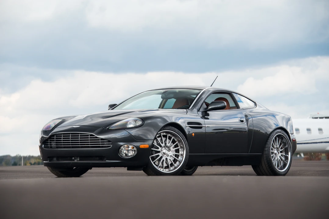 2005 Aston Martin Vanquish 1st Gen - Image 9 of 31