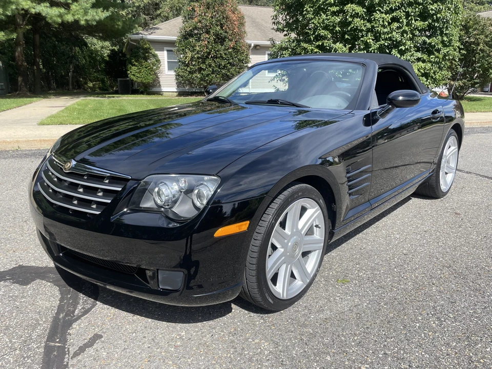 2005 Chrysler Crossfire - Image 14 of 31