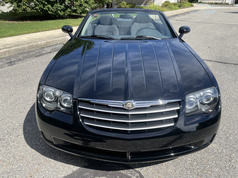 2005 Chrysler Crossfire - Image 12 of 31