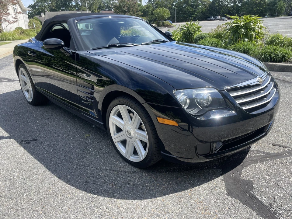2005 Chrysler Crossfire - Image 20 of 31