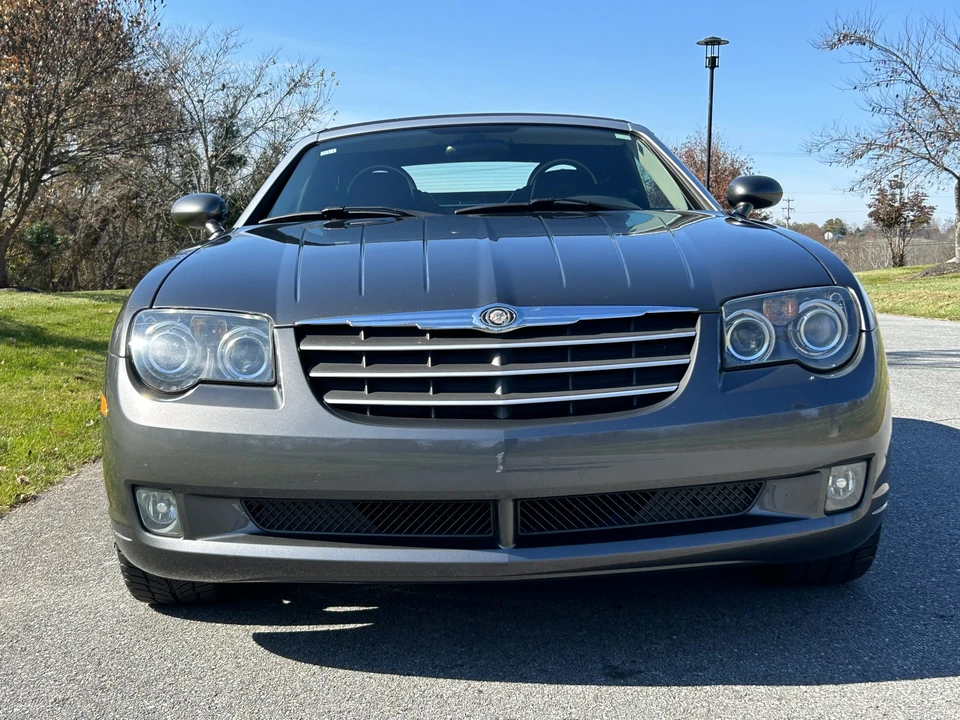 2005 Chrysler Crossfire - Image 26 of 31