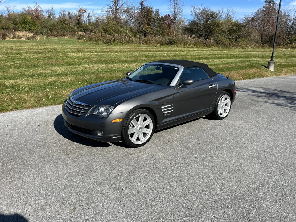 2005 Chrysler Crossfire - Image 21 of 31