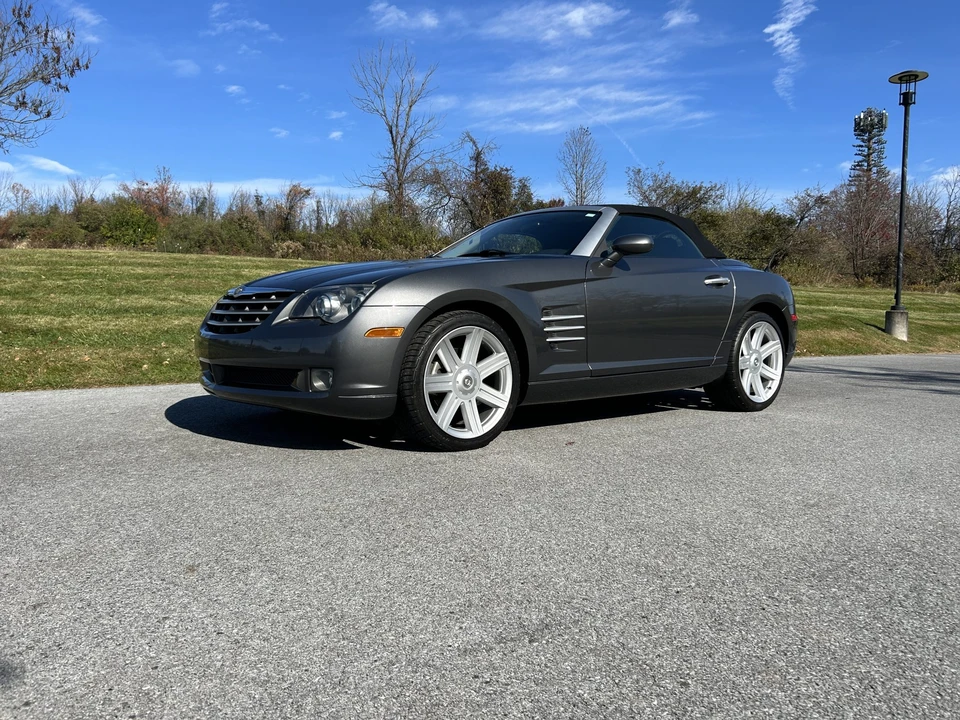 2005 Chrysler Crossfire - Image 19 of 31