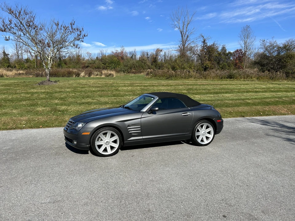 2005 Chrysler Crossfire - Image 19 of 31