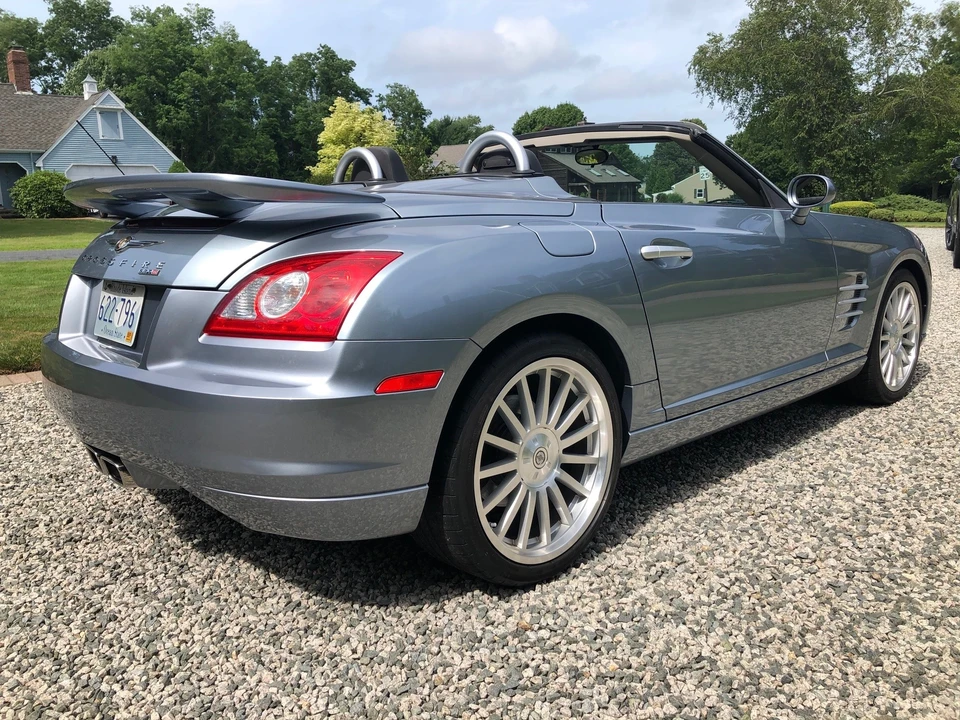 2005 Chrysler Crossfire - Image 7 of 31