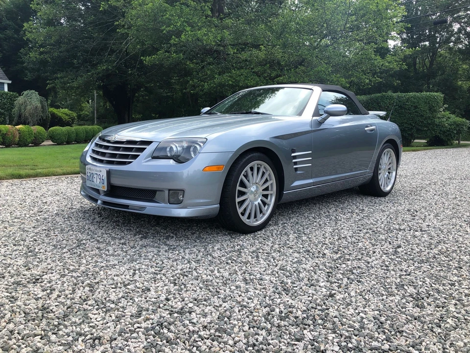 2005 Chrysler Crossfire - Image 2 of 31
