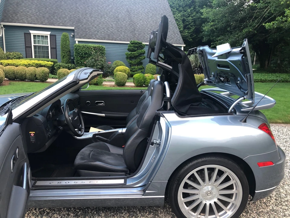 2005 Chrysler Crossfire - Image 21 of 31