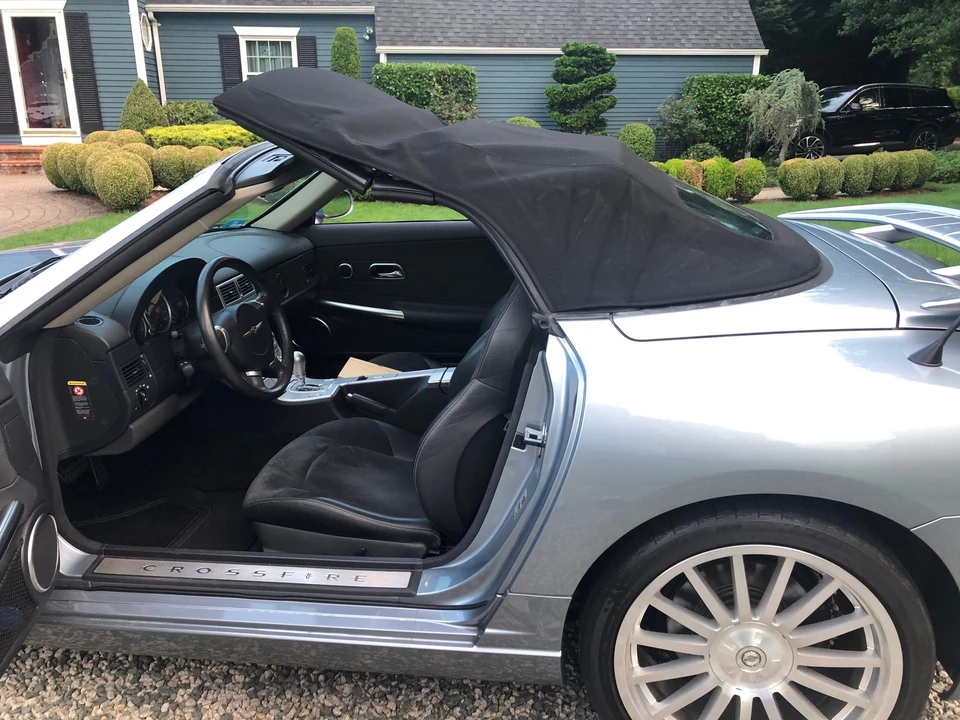 2005 Chrysler Crossfire - Image 17 of 31
