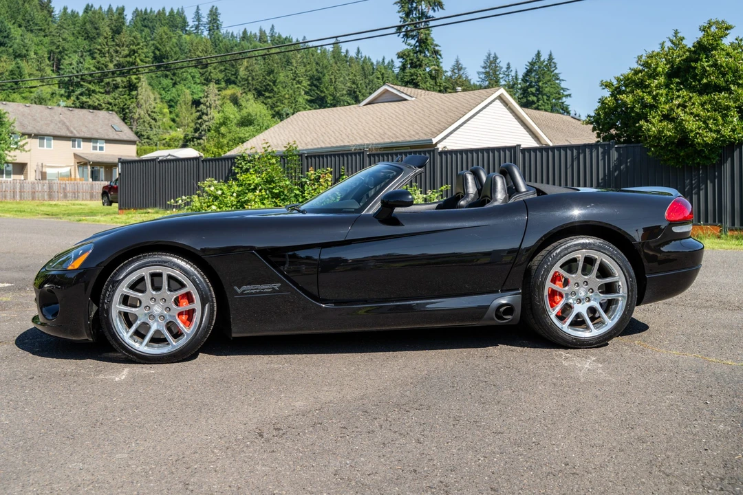 2005 Dodge Viper 3rd Gen - Image 2 of 31