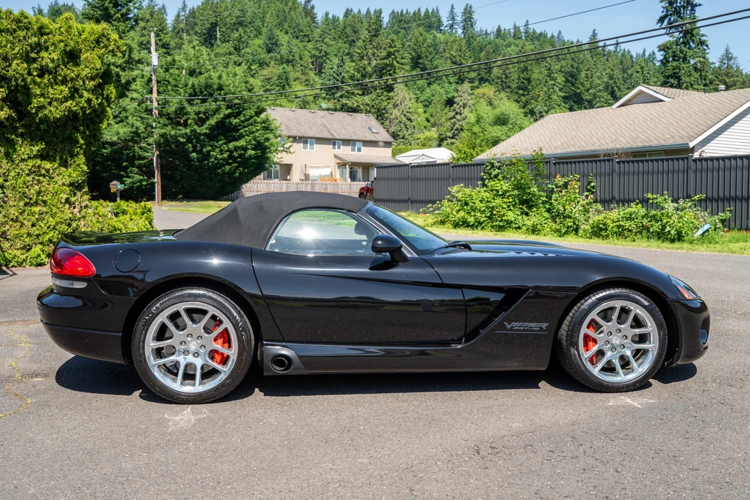 2005 Dodge Viper 3rd Gen - Image 15 of 31