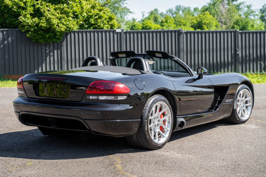 2005 Dodge Viper 3rd Gen - Image 5 of 31