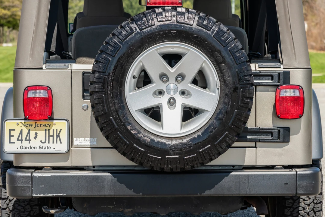 2005 Jeep TJ Wrangler - Image 20 of 31