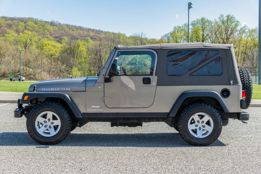 2005 Jeep TJ Wrangler - Image 16 of 31