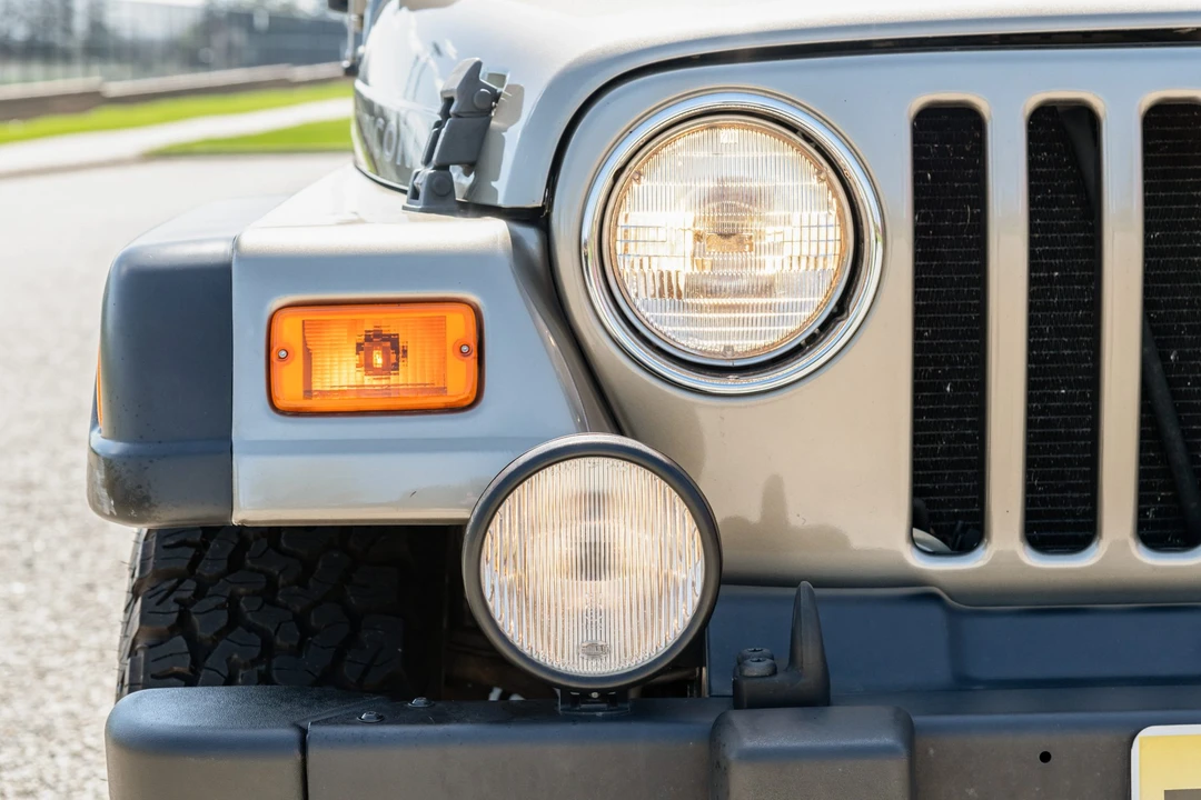 2005 Jeep TJ Wrangler - Image 21 of 31