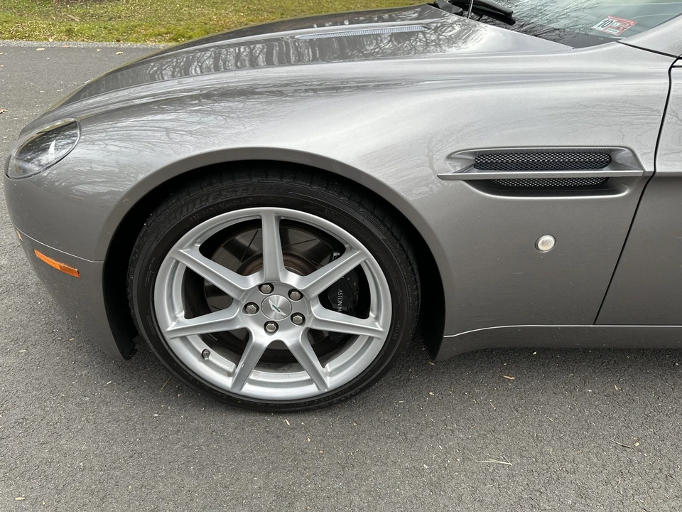 2006 Aston Martin V8 Vantage (2006-2017) - Image 10 of 31