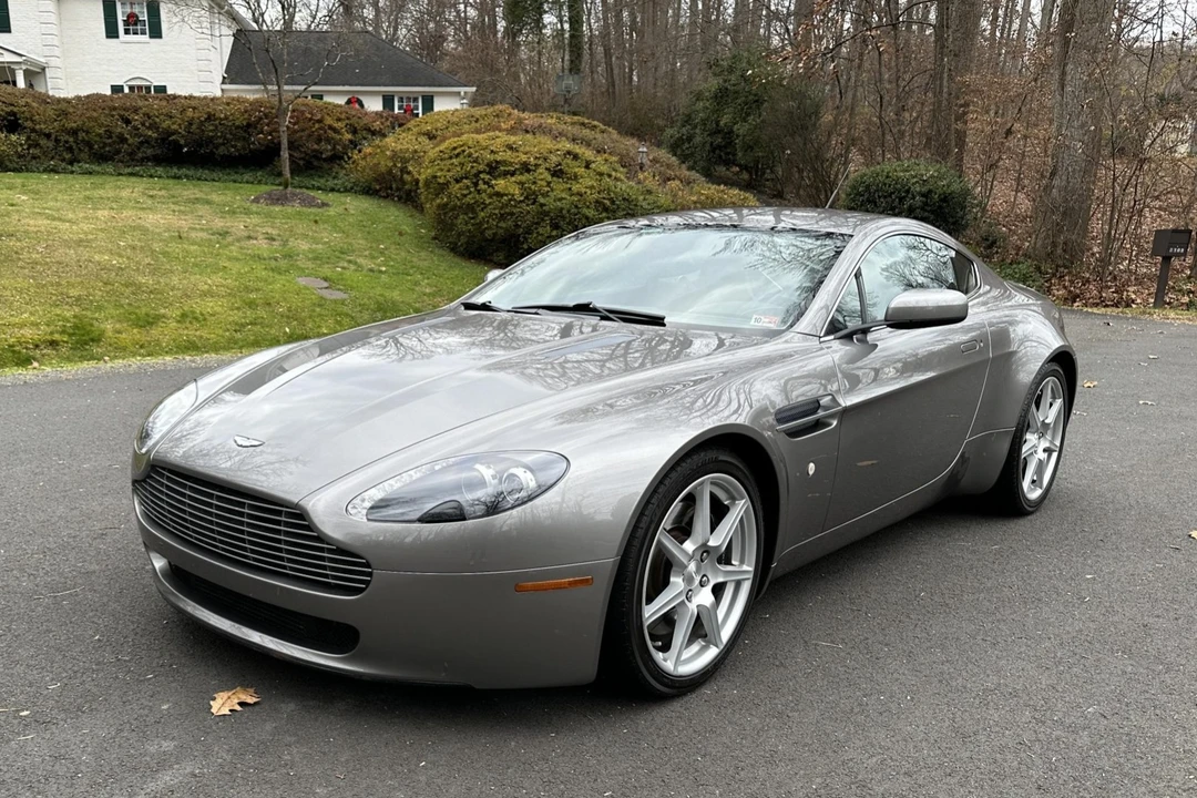 2006 Aston Martin V8 Vantage (2006-2017) - Image 1 of 31