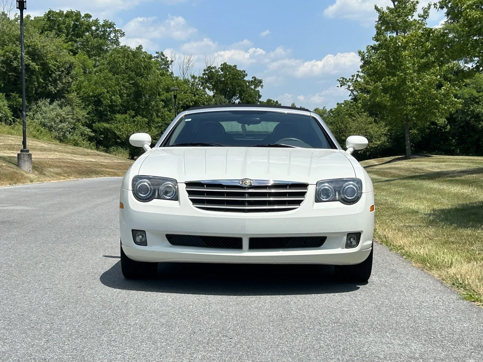 2006 Chrysler Crossfire - Image 8 of 31