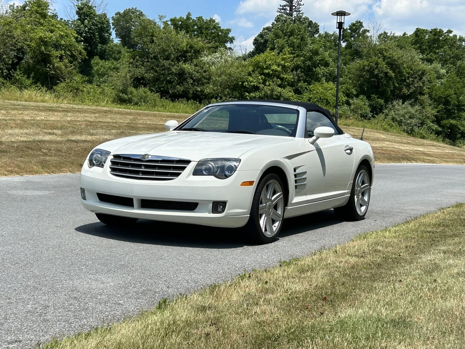 2006 Chrysler Crossfire - Image 5 of 31