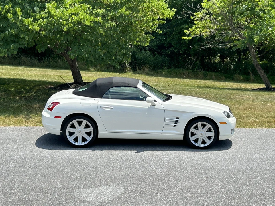 2006 Chrysler Crossfire - Image 30 of 31