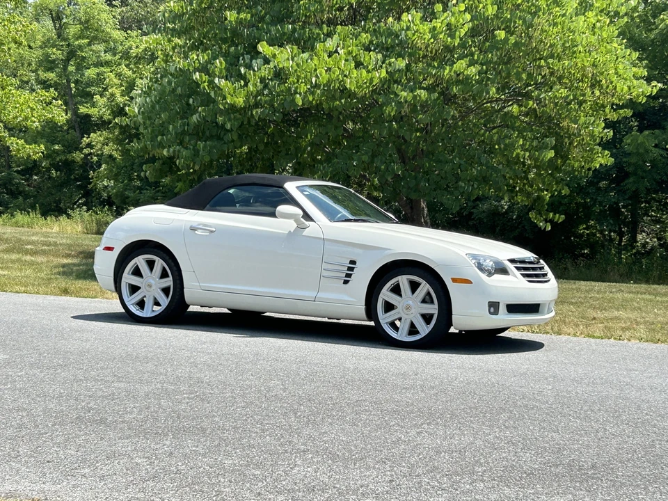 2006 Chrysler Crossfire - Image 18 of 31