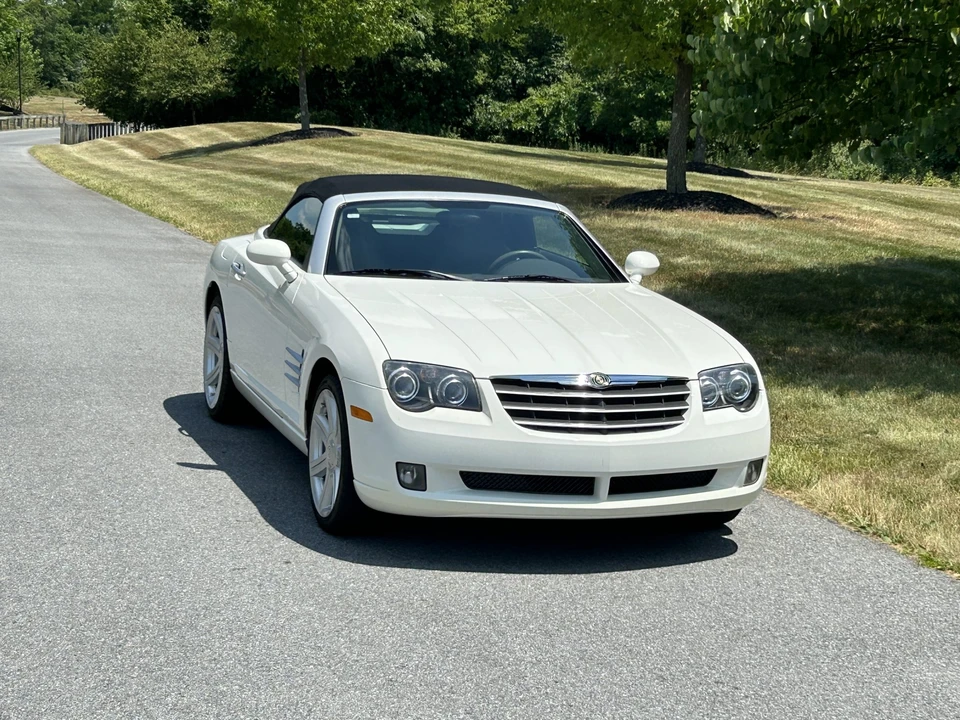 2006 Chrysler Crossfire - Image 15 of 31