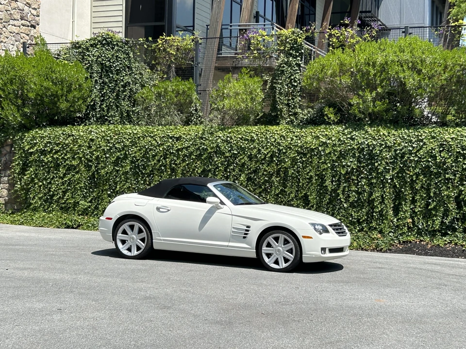 2006 Chrysler Crossfire - Image 24 of 31