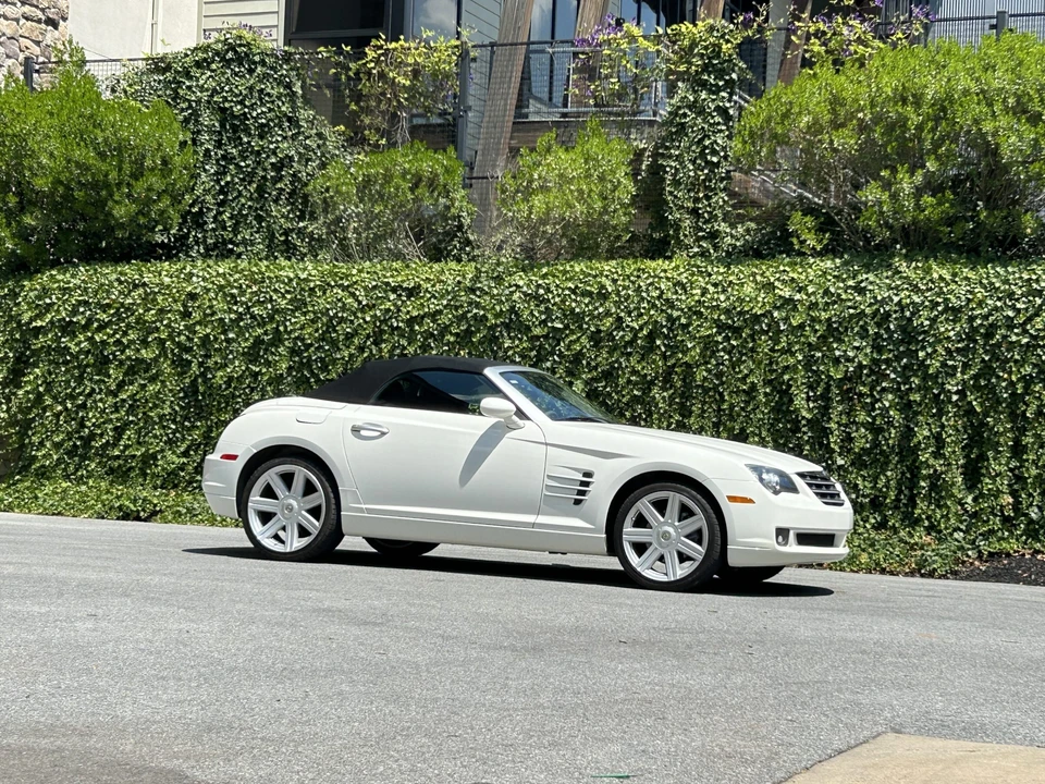 2006 Chrysler Crossfire - Image 23 of 31