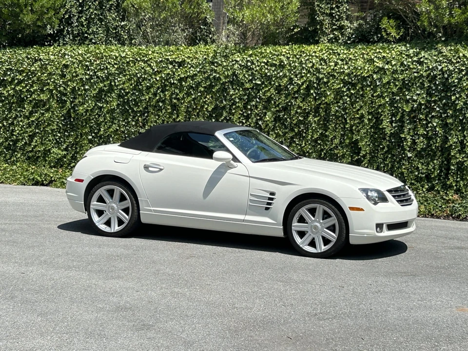 2006 Chrysler Crossfire - Image 22 of 31