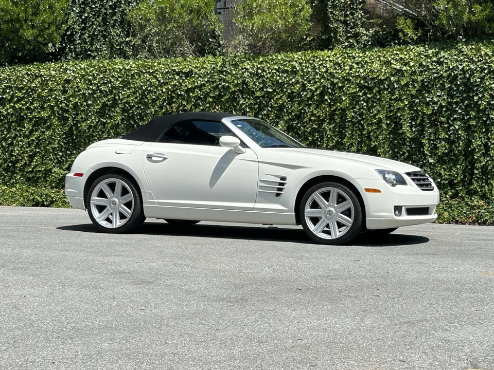 2006 Chrysler Crossfire - Image 21 of 31