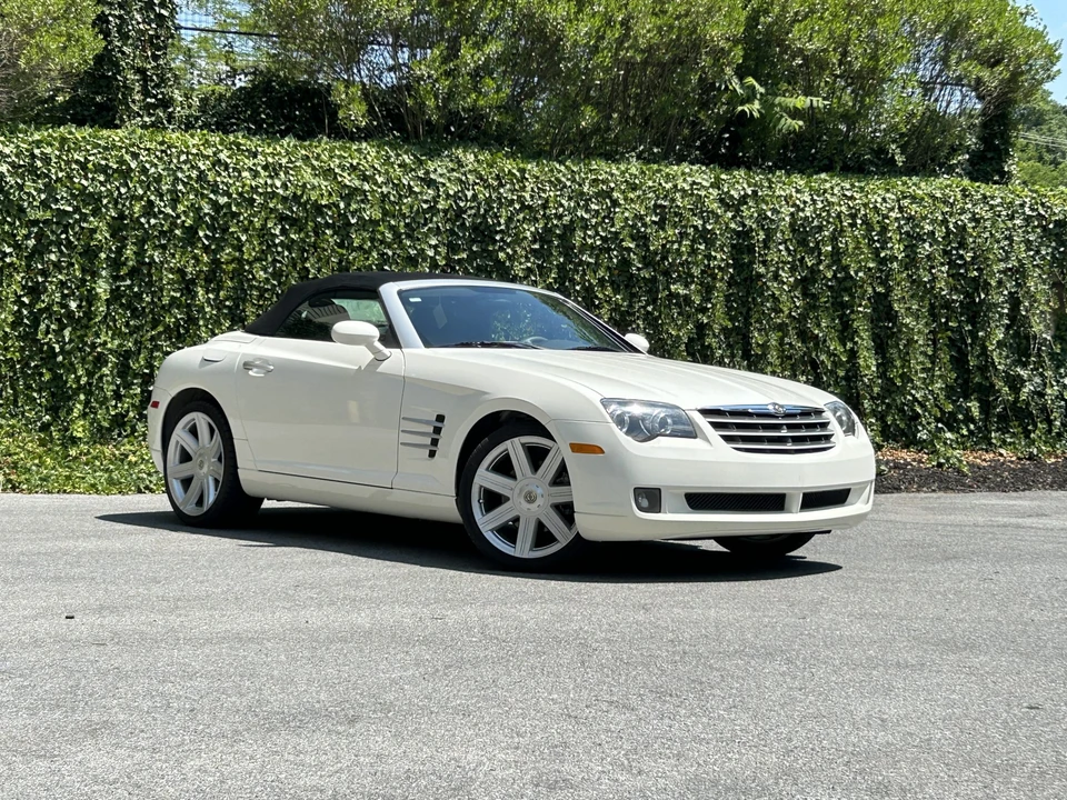 2006 Chrysler Crossfire - Image 19 of 31