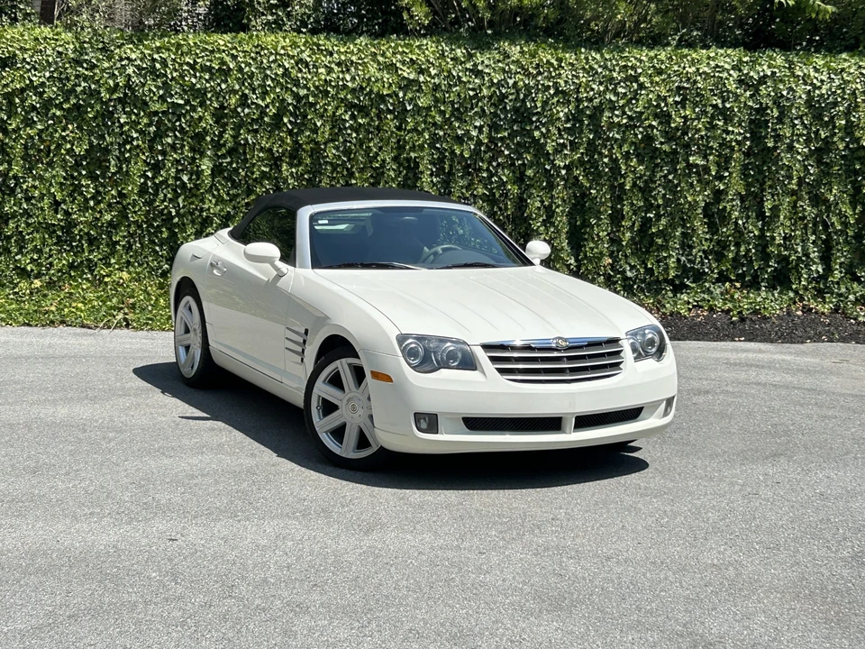 2006 Chrysler Crossfire - Image 13 of 31