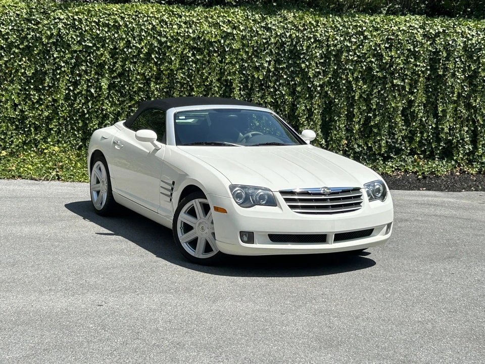 2006 Chrysler Crossfire - Image 11 of 31