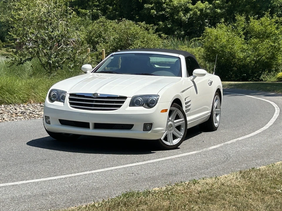 2006 Chrysler Crossfire - Image 6 of 31