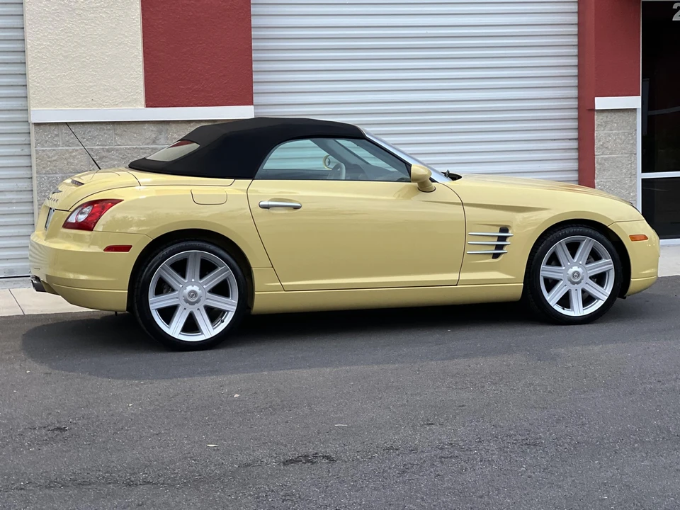 2006 Chrysler Crossfire - Image 27 of 31