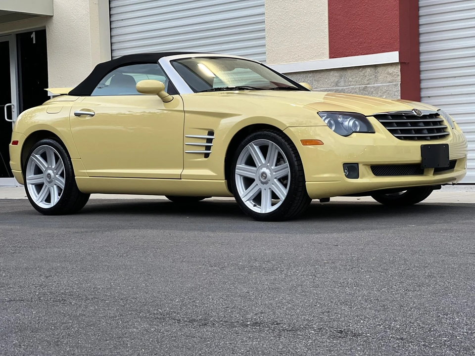 2006 Chrysler Crossfire - Image 24 of 31