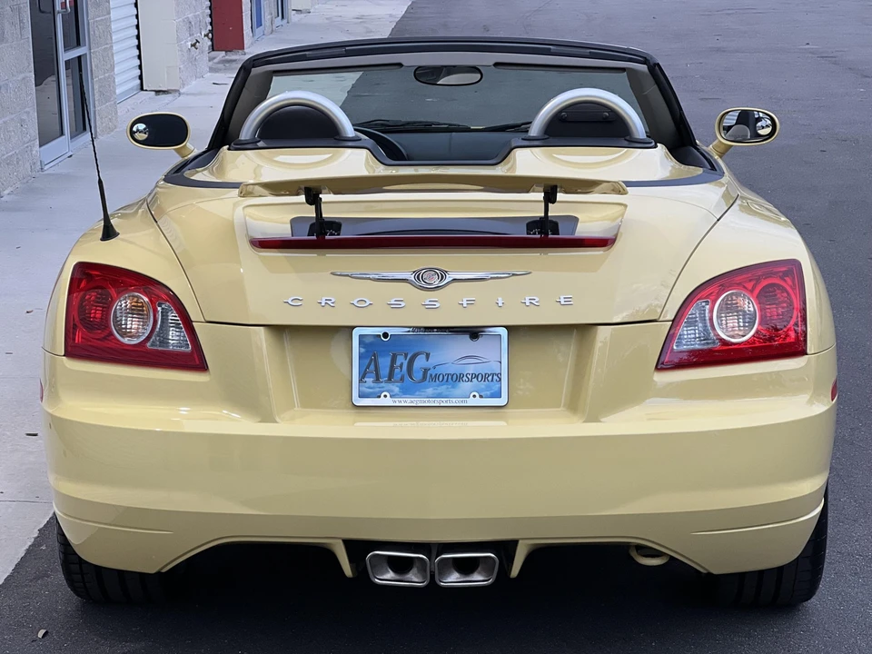 2006 Chrysler Crossfire - Image 10 of 31