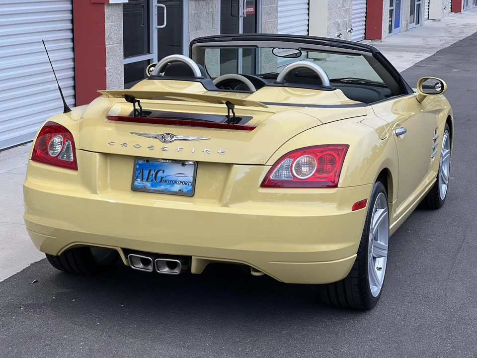2006 Chrysler Crossfire - Image 9 of 31