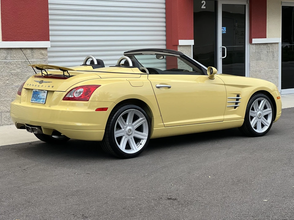 2006 Chrysler Crossfire - Image 8 of 31