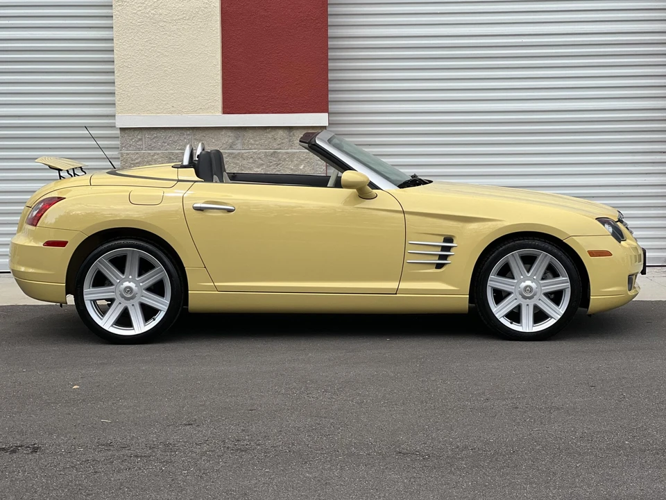 2006 Chrysler Crossfire - Image 6 of 31