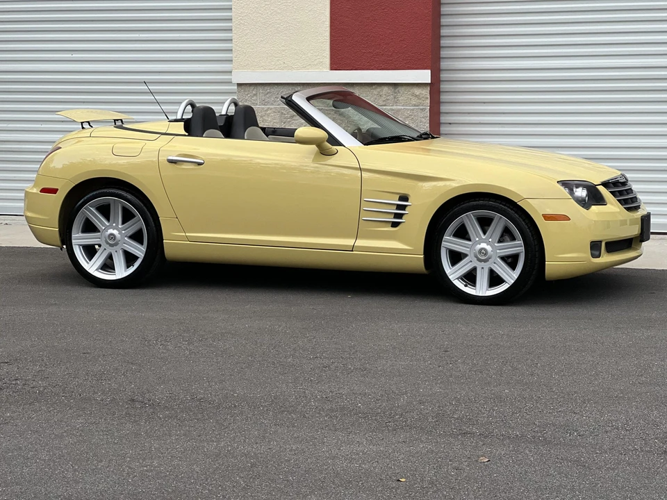 2006 Chrysler Crossfire - Image 5 of 31
