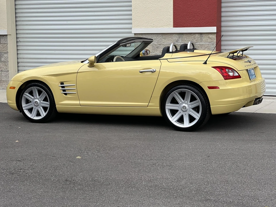 2006 Chrysler Crossfire - Image 13 of 31