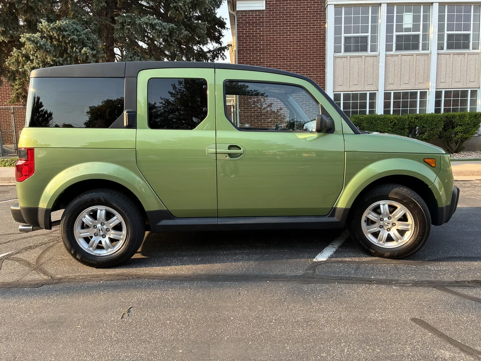 2006 Honda Element - Image 23 of 31