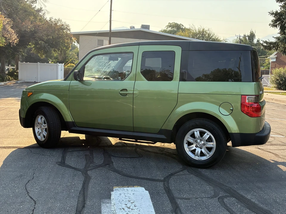2006 Honda Element - Image 9 of 31