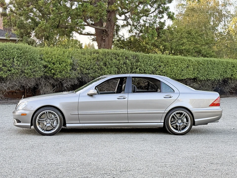 2006 Mercedes-Benz W220 S 55 & S 65 AMG - Image 8 of 31